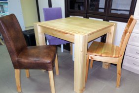 Стол обеденный из массива Брамминг (82х82 см)
