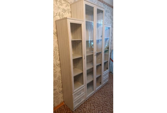 Шкаф для книг Гарун А-224 со стеклянными дверцами — фото 4